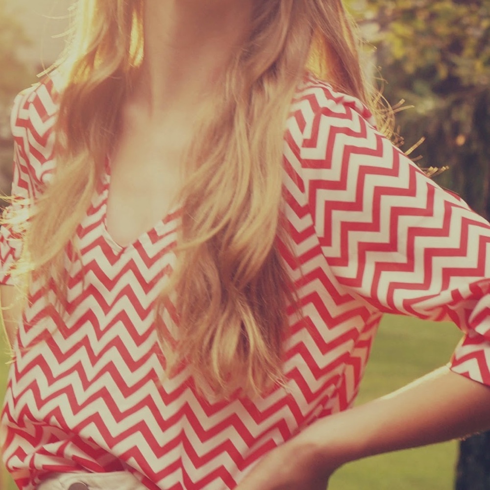 Red and White Sz S Cape Cod Boutique Chiffon Shirt
